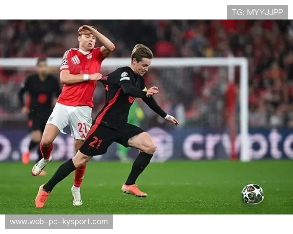 巴塞罗那—德容中场长传直达前锋